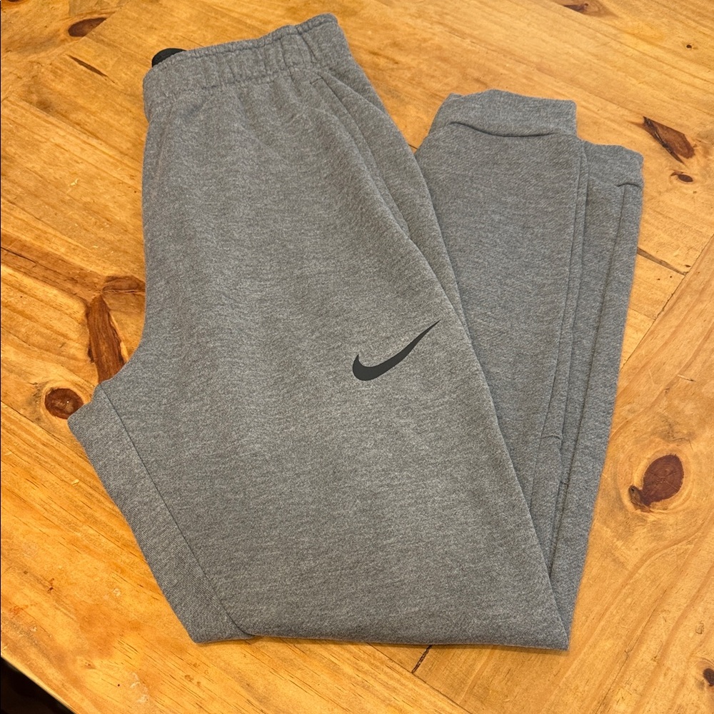 Nike Men's Gray Joggers